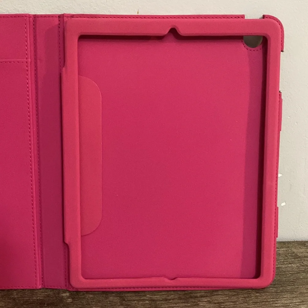 Vera Bradley IPAD case brown floral pink interior